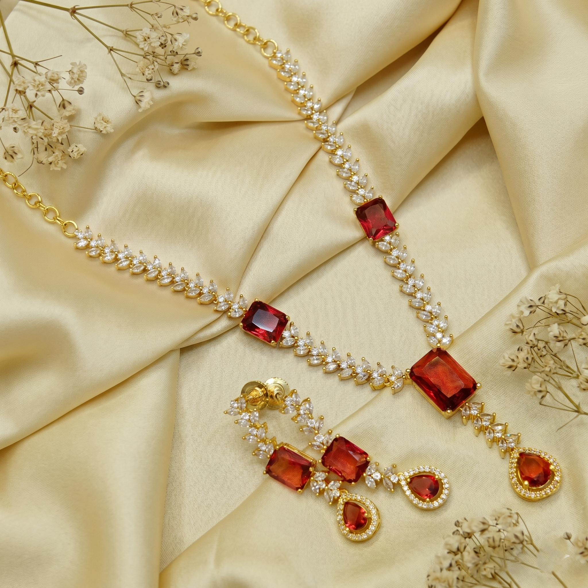 Mayuri Necklace Set